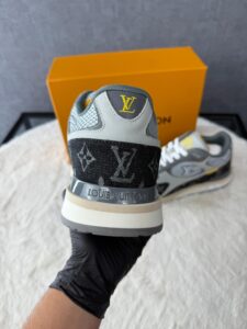Louis Vuitton Run Away Sneakers Grey Yellow - Afbeelding 5