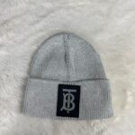 Burberry (B) Muts Lichtgrijs