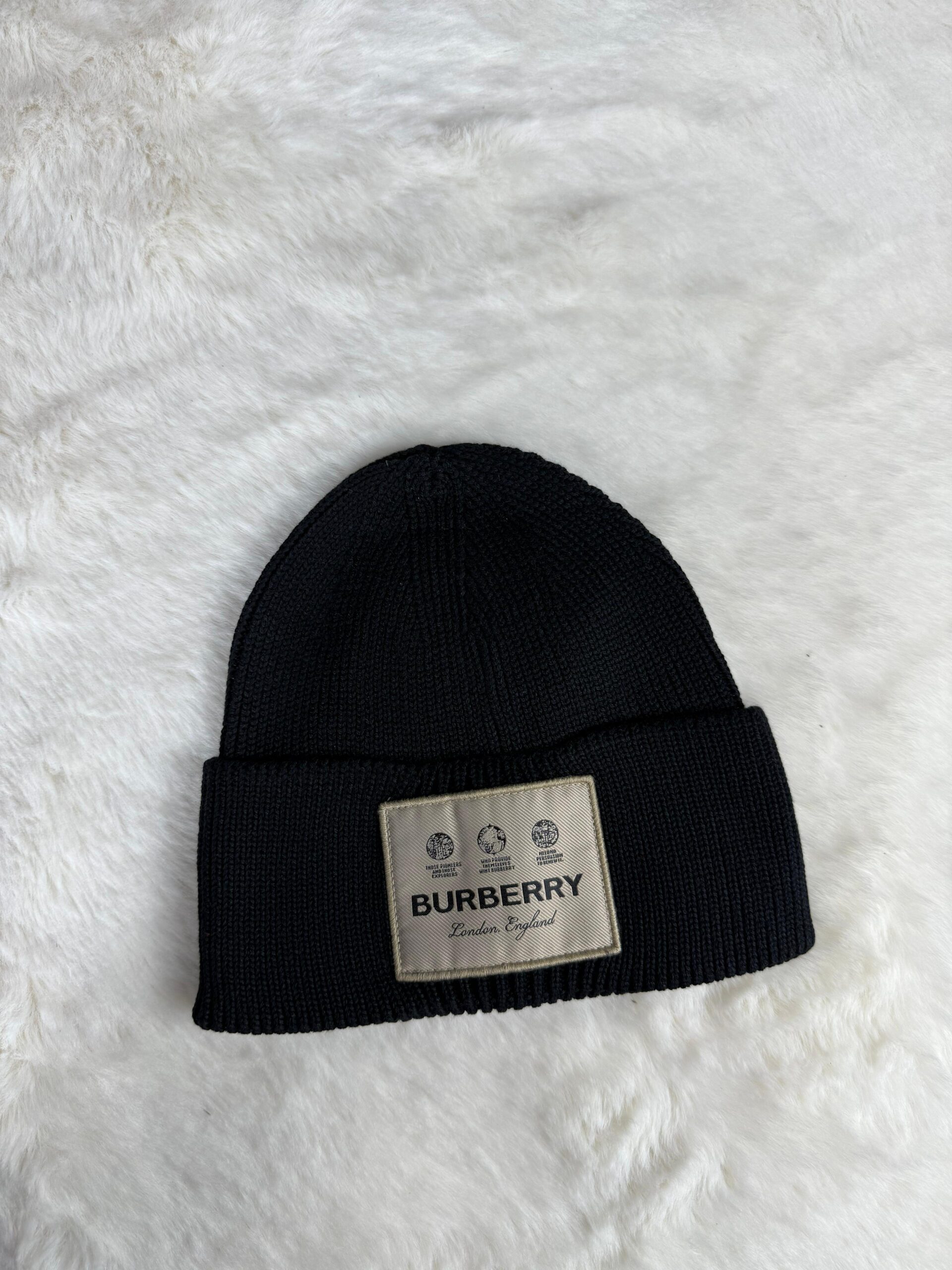 Burberry Muts Zwart - Afbeelding 1