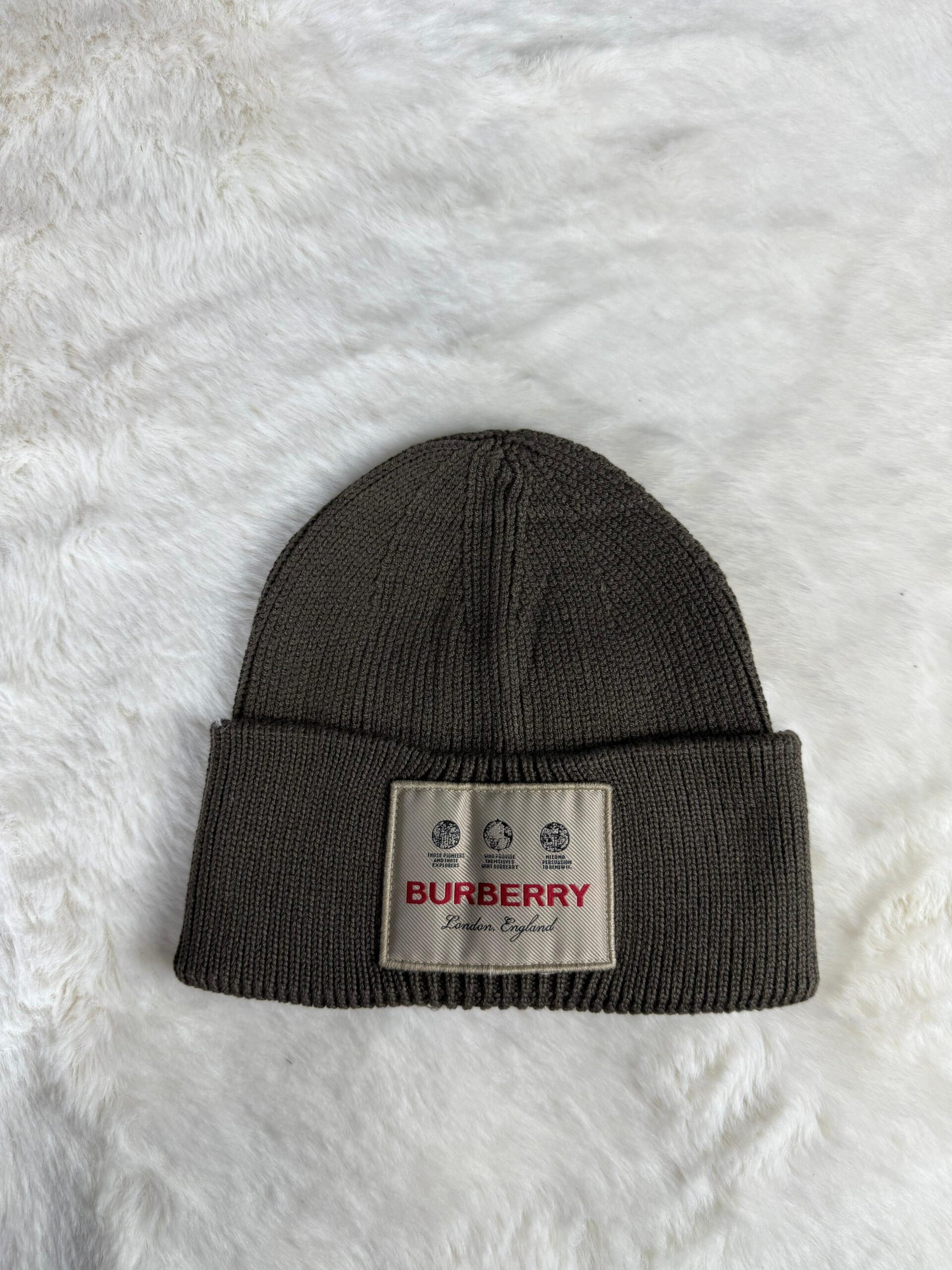 Burberry Muts Khaki - Afbeelding 1