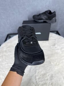 Chanel Sneakers Black on Black - Afbeelding 3