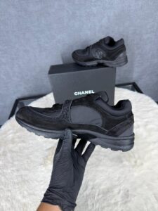 Chanel Sneakers Black on Black - Afbeelding 4