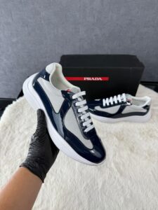Prada Cups Dark Blue Glimmend