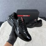 Prada Cups Black on Black Glimmend