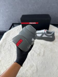 Prada Cups Grey Mat - Afbeelding 4