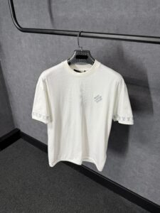 Louis Vuitton White T-Shirt Arm Logo