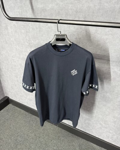 Louis Vuitton Dark Blue T-Shirt Arm Logo