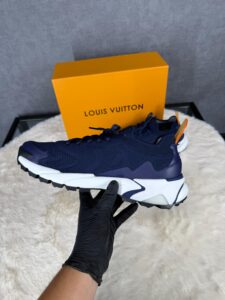 Louis Vuitton Tatic Blue Sneakers (NFC) - Afbeelding 4