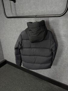 Moncler Madeira Hooded Short Down Jacket Black + NFC High Quality - Afbeelding 3