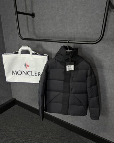 Moncler Madeira Hooded Short Down Jacket Black + NFC High Quality