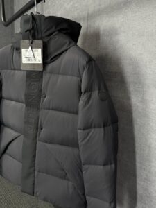 Moncler Madeira Hooded Short Down Jacket Black + NFC High Quality - Afbeelding 4
