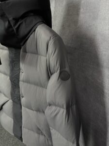 Moncler Madeira Hooded Short Down Jacket Antraciet + NFC High Quality - Afbeelding 3