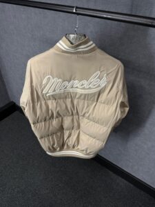 Moncler Bomer Beige Jasje High Quality - Afbeelding 3