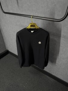 Moncler Basic Logo Sweater Black
