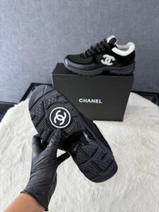 Chanel Sneakers Black (White Logo) - Afbeelding 5