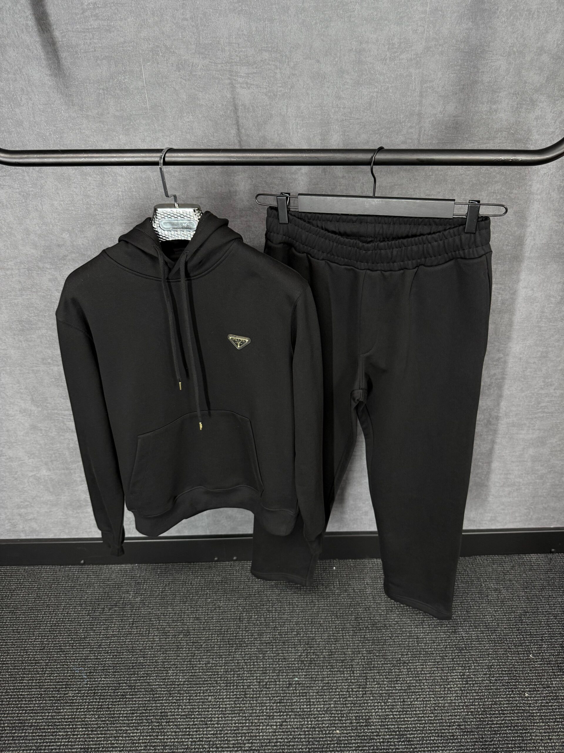 Prada Trainingspak Black High Quality - Afbeelding 1