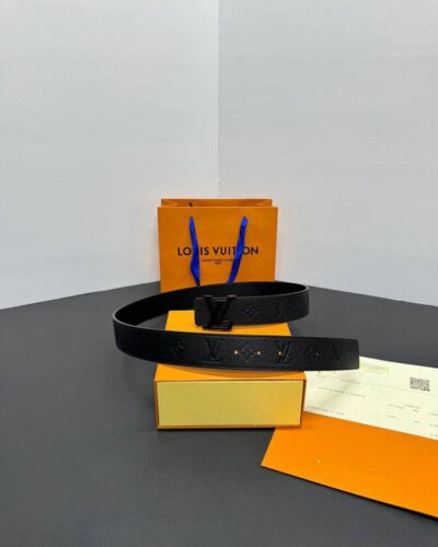 Louis Vuitton Black on Black Riem #xadv