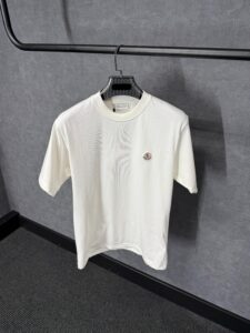 Moncler White T-Shirt Simpel Logo