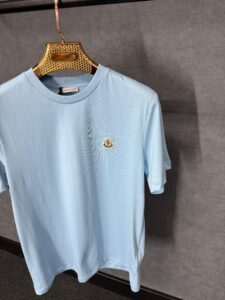 Moncler Light Blue T-Shirt Simpel Logo - Afbeelding 2