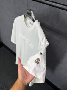 Moncler White T-Shirt White Text Logo - Afbeelding 2