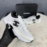 Chanel Wit Sneakers Black Logo