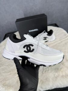 Chanel Wit Sneakers Black Logo - Afbeelding 2