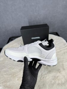 Chanel Wit Sneakers Black Logo - Afbeelding 4
