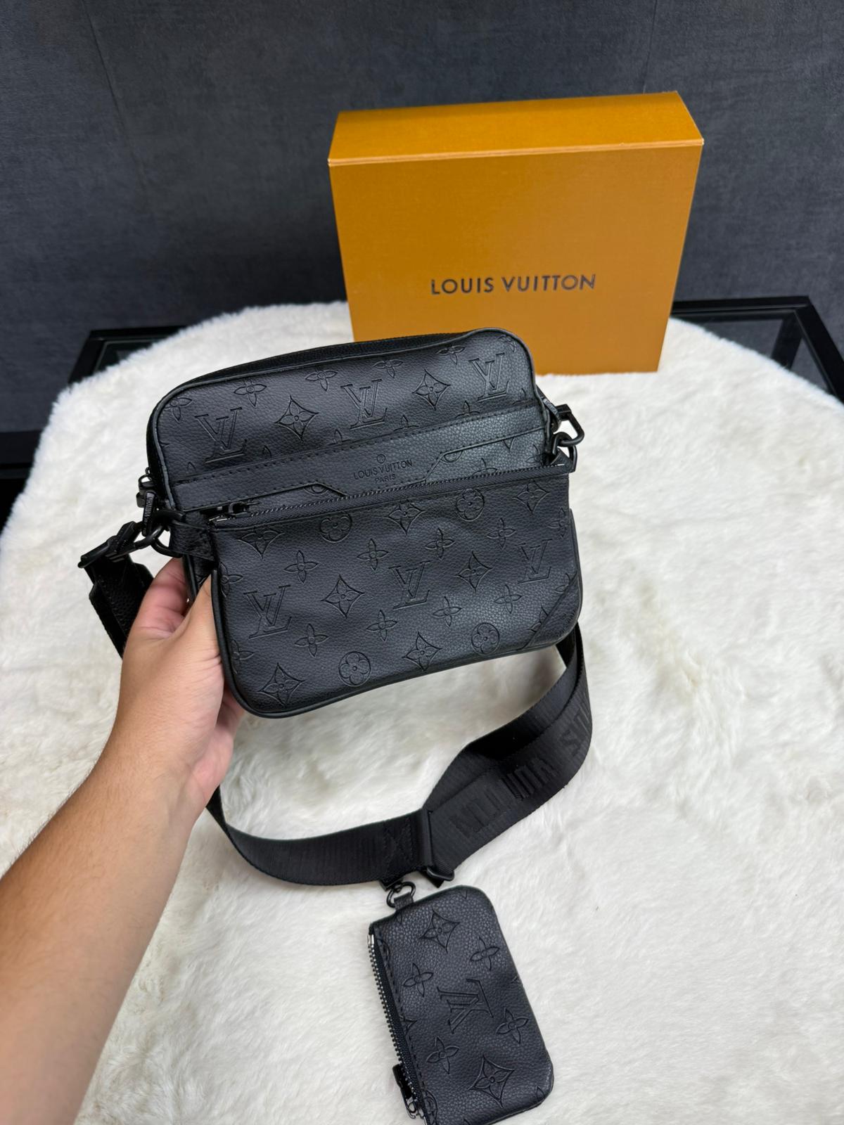 Louis Vuitton Trio Bag Black on Black Monogram - Afbeelding 1