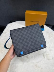 Louis Vuitton Trio Bag Grey Blue Blokjes