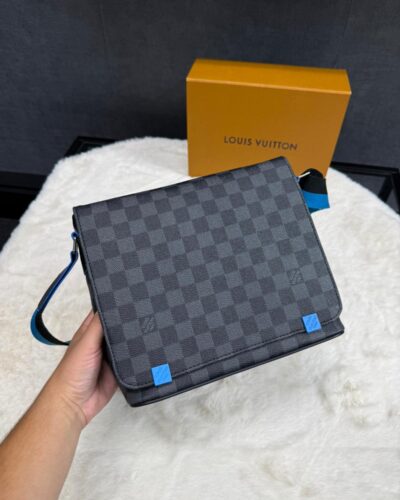 Louis Vuitton Trio Bag Grey Blue Blokjes