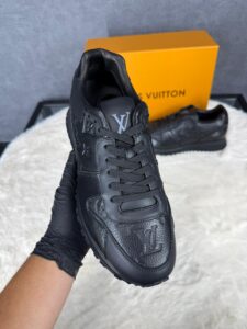 Louis Vuitton Black on Black Sneakers Monogram - Afbeelding 3
