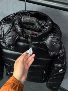 Moncler Maya Zwart Glimmend + NFC, High Quality - Afbeelding 2