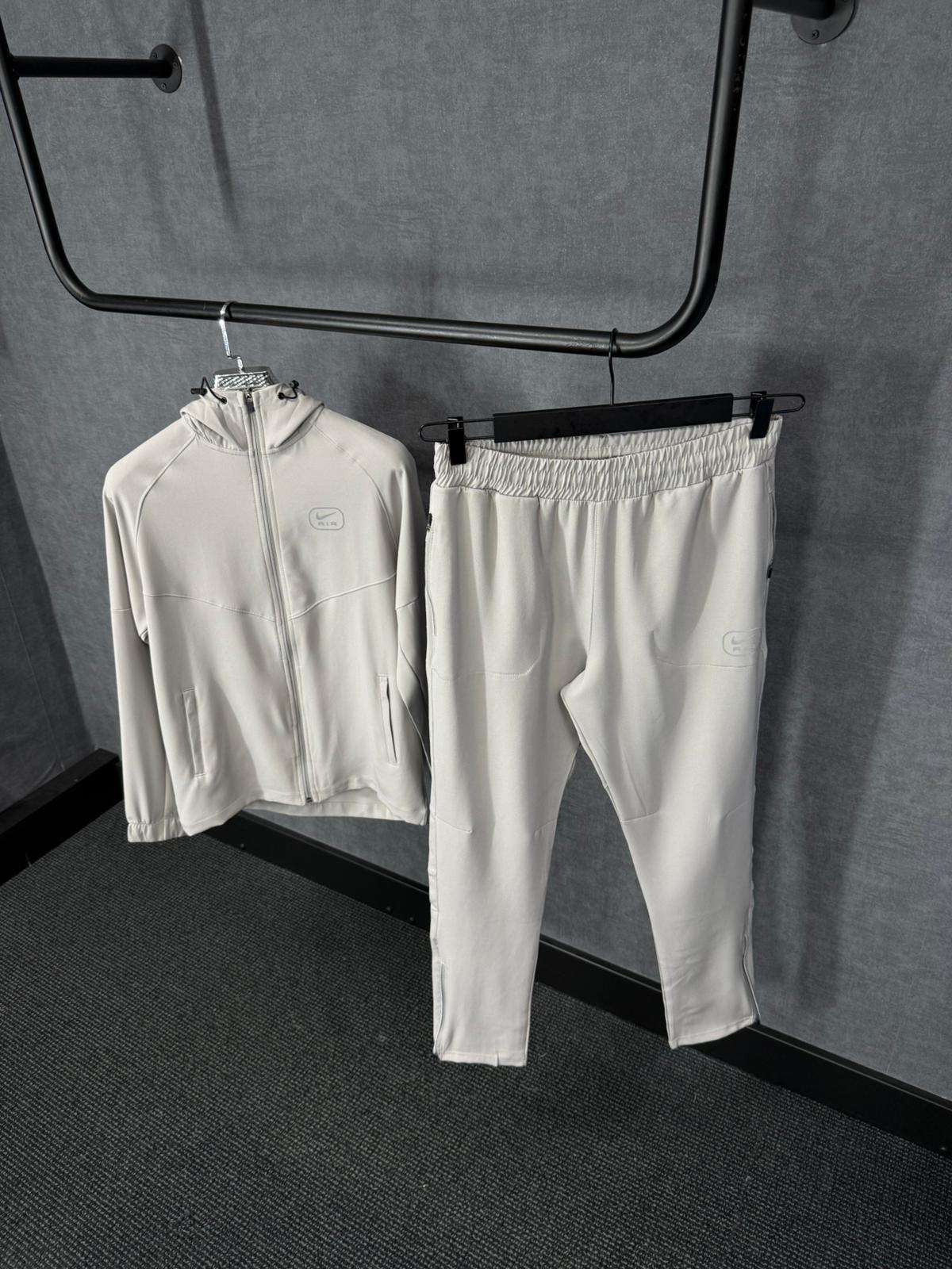 Nike Air Trainingspak Lichtgrijs - Afbeelding 1