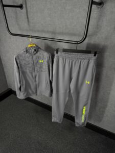 Under Armour Dark Grey Camo Trainingspak