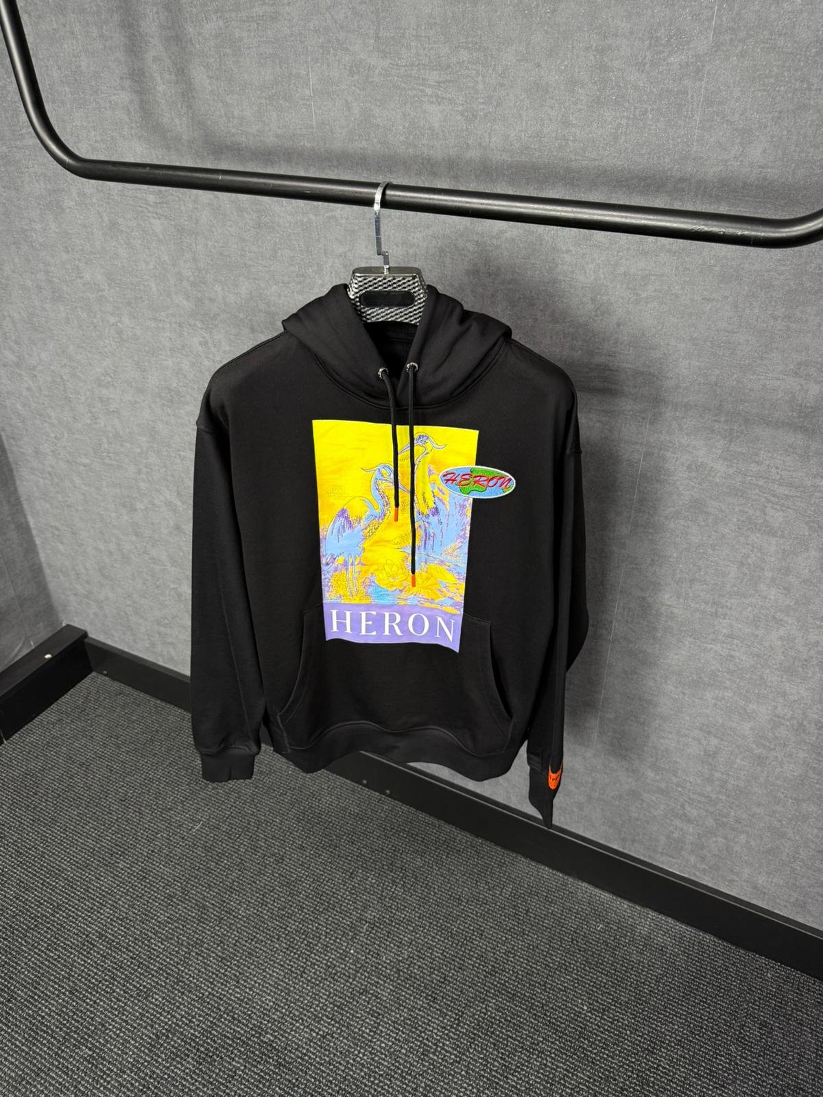 Heron Preston Hoodie Black, Gele Zwaan - Afbeelding 1