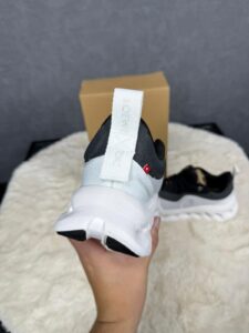 On x Loewe Cloudtilt 2 Sneakers Black White - Afbeelding 4