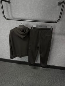 Stone Island Trainingspak Black on Black - Afbeelding 2