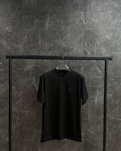 Moncler met zwart logo-patch T-shirt Black